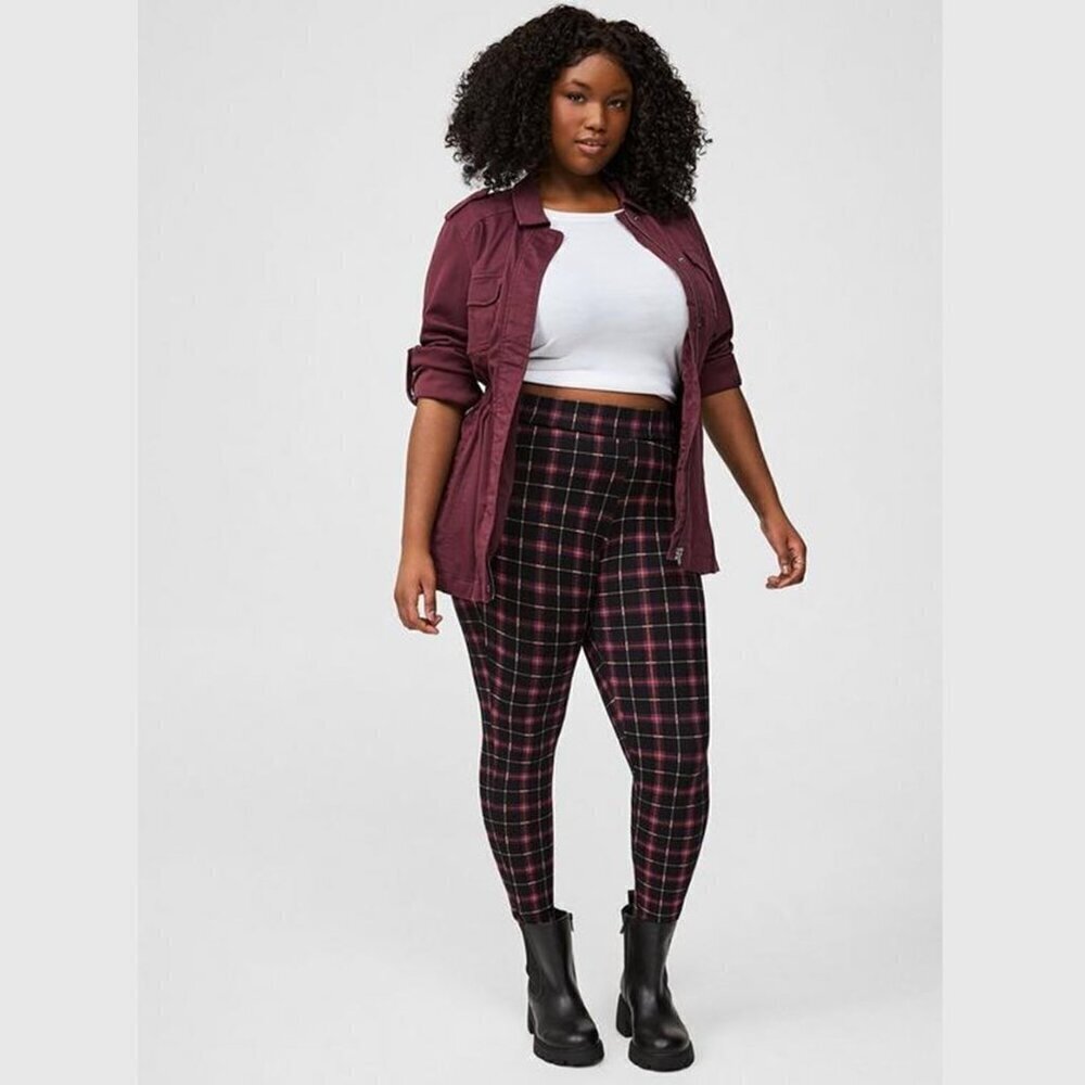 Torrid - Full-Length Legging in Treat Plaid, Black & Purple